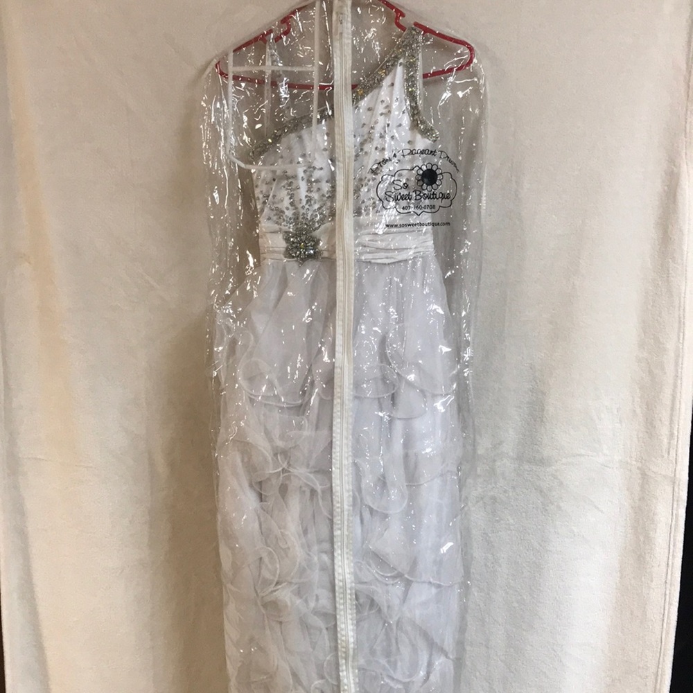 Pageant dress